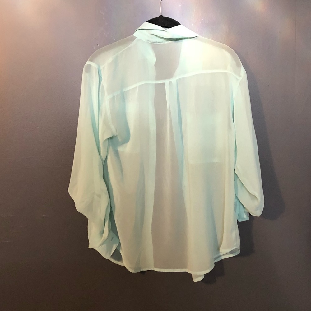 Garage button up - Picture 2 of 3